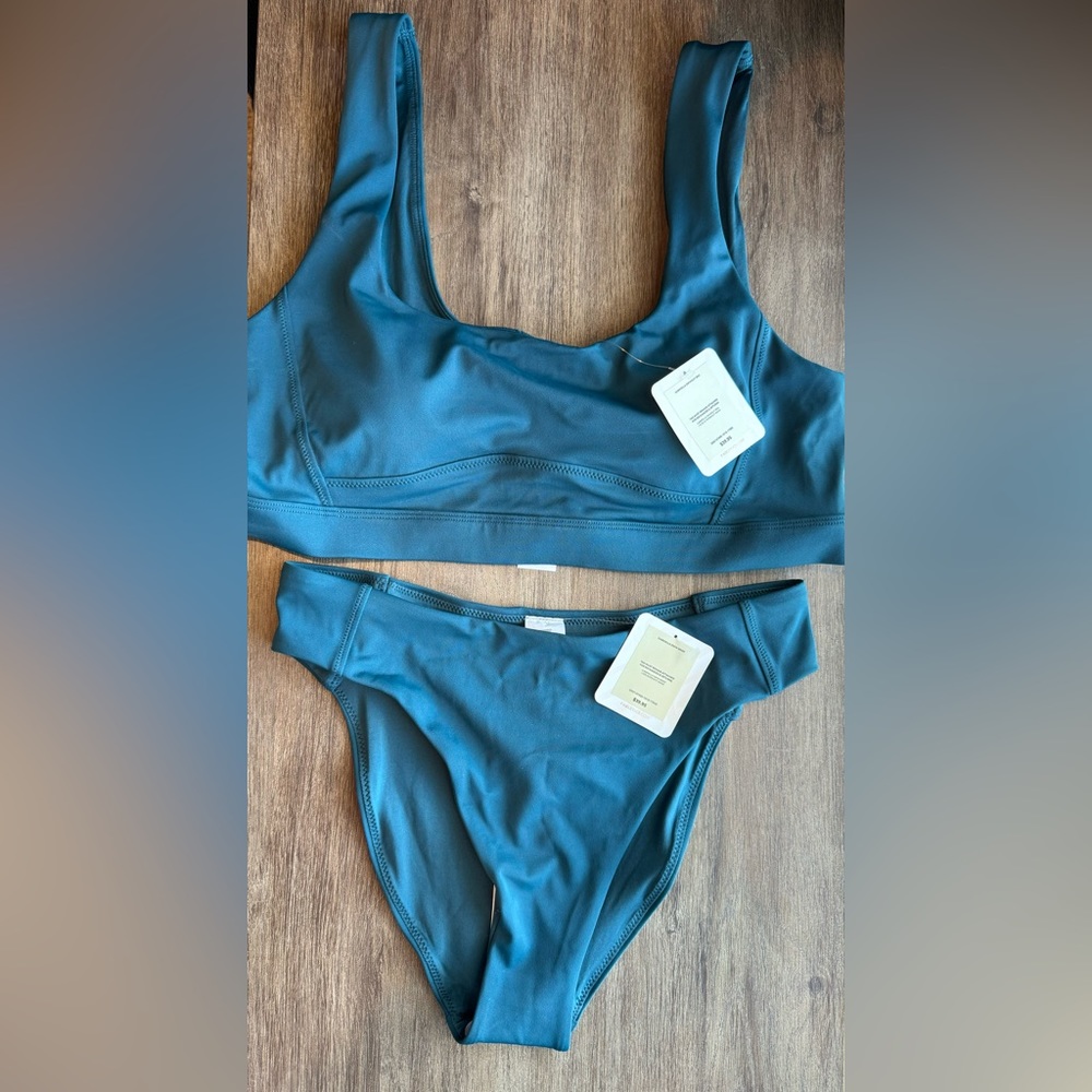 NWT Fabletics Swim Suit Top: XL & Bottoms: M
